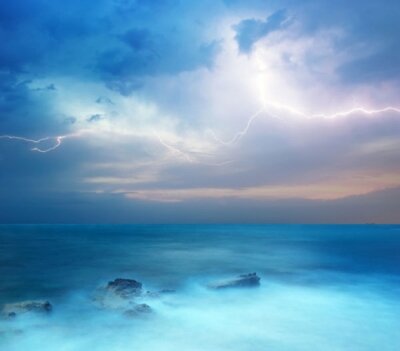 Фотообои с природой начало шторма в океане